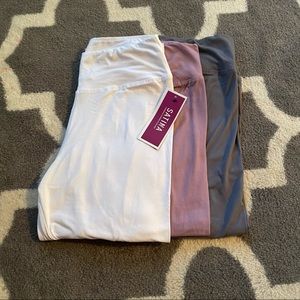 Capri length leggings!